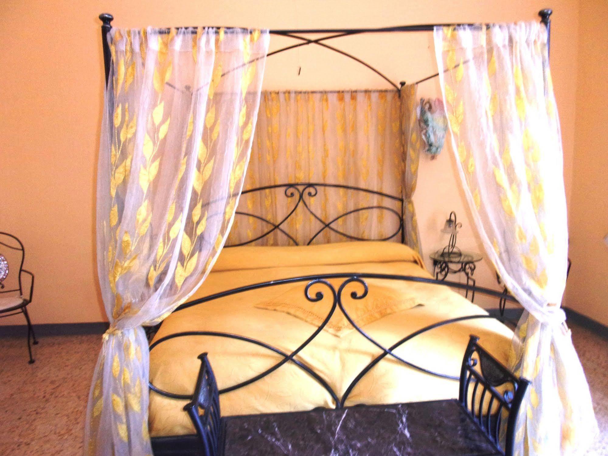Palazzo Osanna Bed & Breakfast Nardo Exterior photo